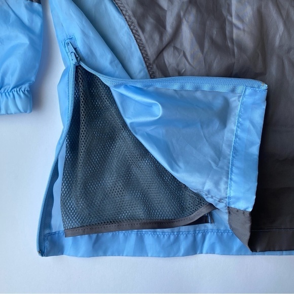 Disney Parks Windbreaker Rain Jacket Pullover Vented ¼ Zip M/L - Picture 9 of 13